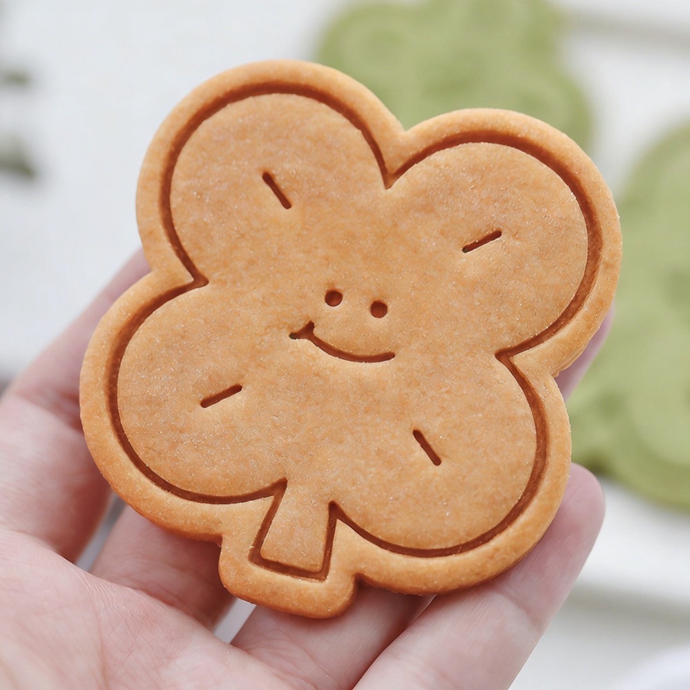 Lucky Four-Leaf Clover Cookie  - Kitchen Appliances Baking review and price
