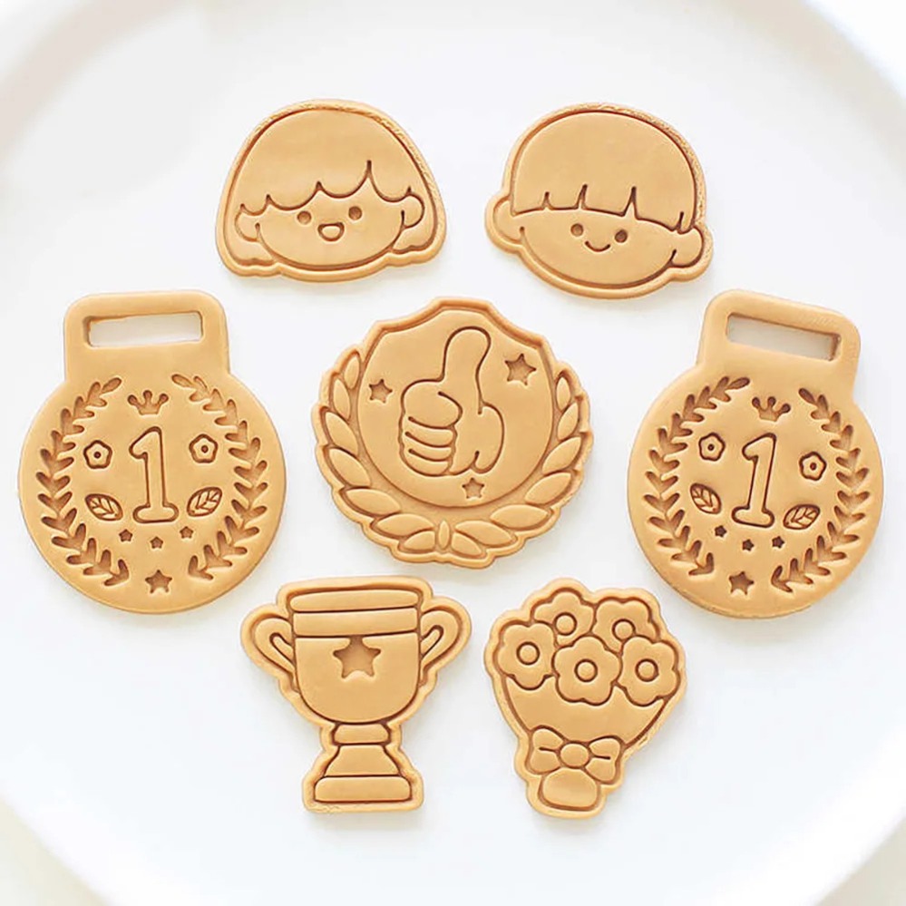 Medals Trophies Cookie Cutters - Kitchen Appliances Baking review and price